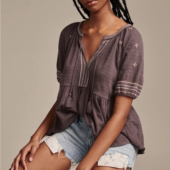 Lucky Brand Tops - Lucky Brand Easy Embroidered Babydoll Top